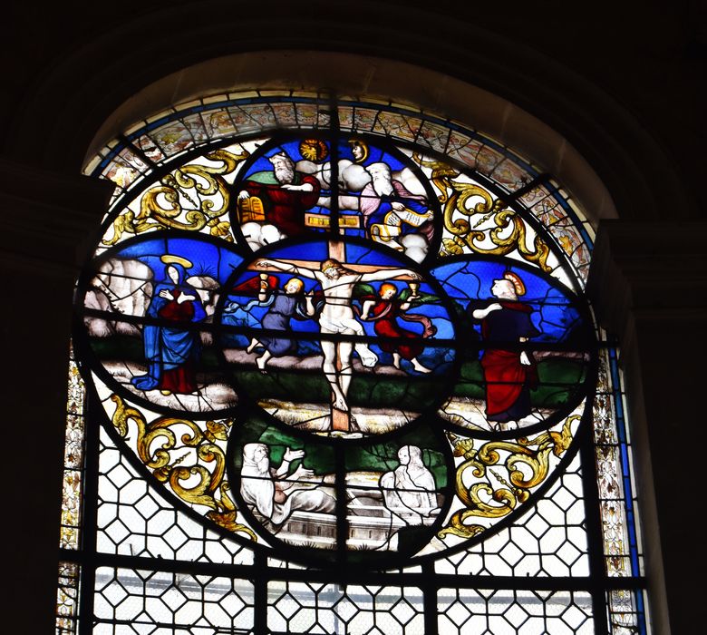 verrière de la chapelle Sainte-Colombe : Crucifixion