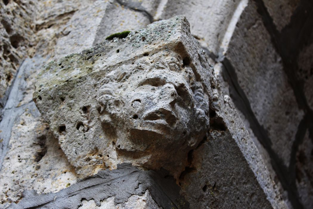 portail d’accès ouest, détail