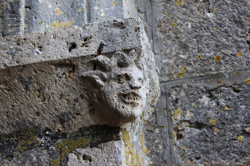 portail d’accès ouest, détail