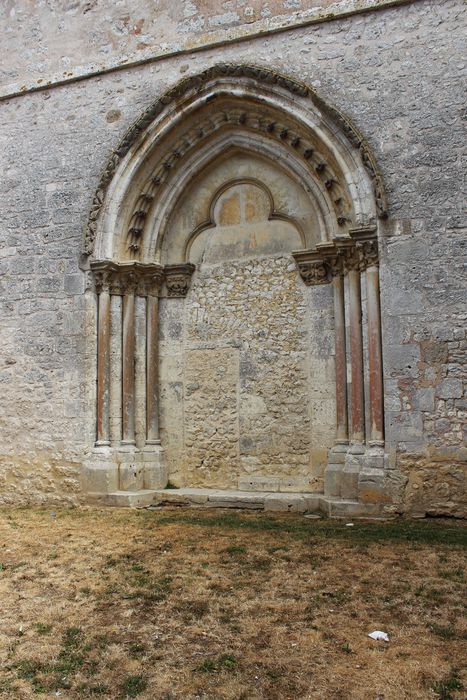 ancien portail d’accès sud