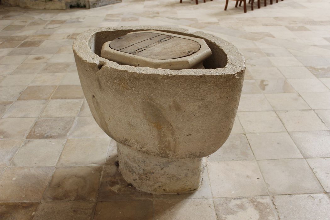 fonts baptismaux
