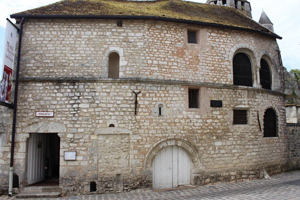 Maison romane