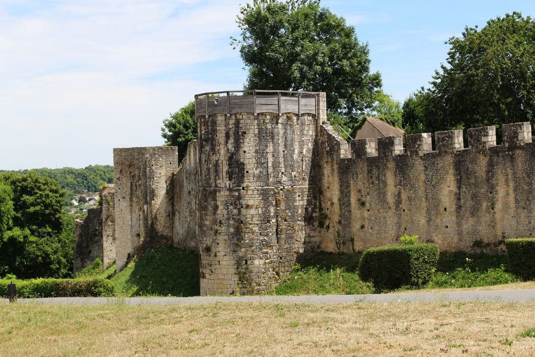 élévation extérieure à l’est de la porte de Jouy (tour en Éperon), élévation nord-ouest