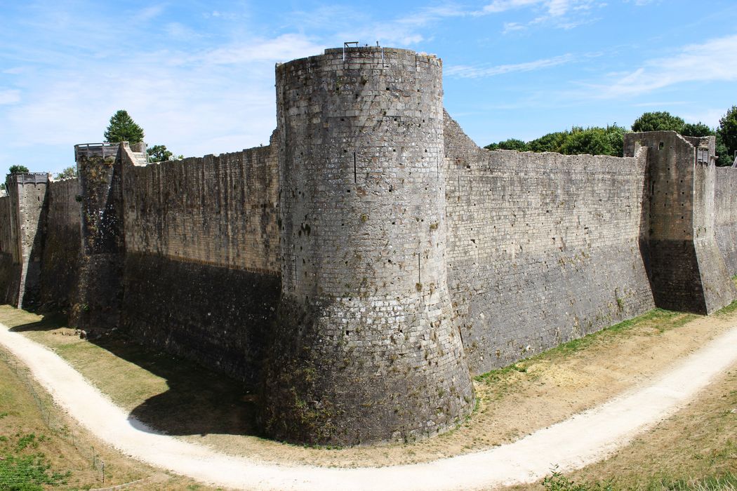 élévation extérieure (tour aux Engins), angle nord-ouest