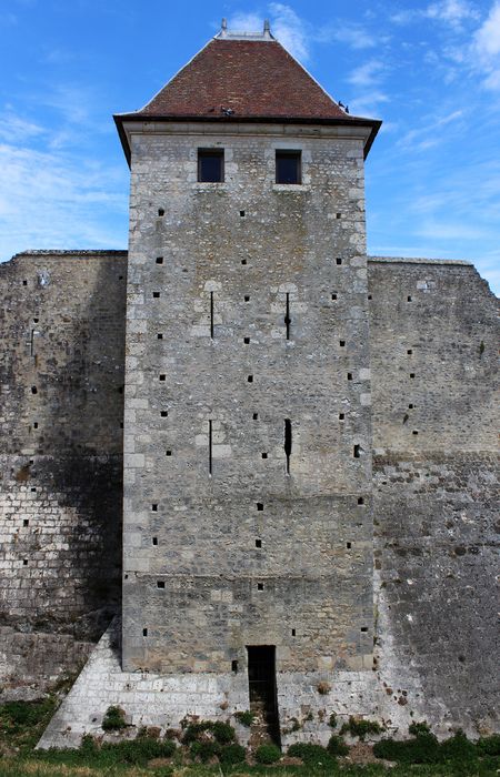 élévation extérieure au nord de la porte de Saint-Jean, élévation sud-ouest