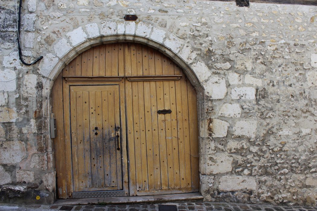portail d’accès sur rue