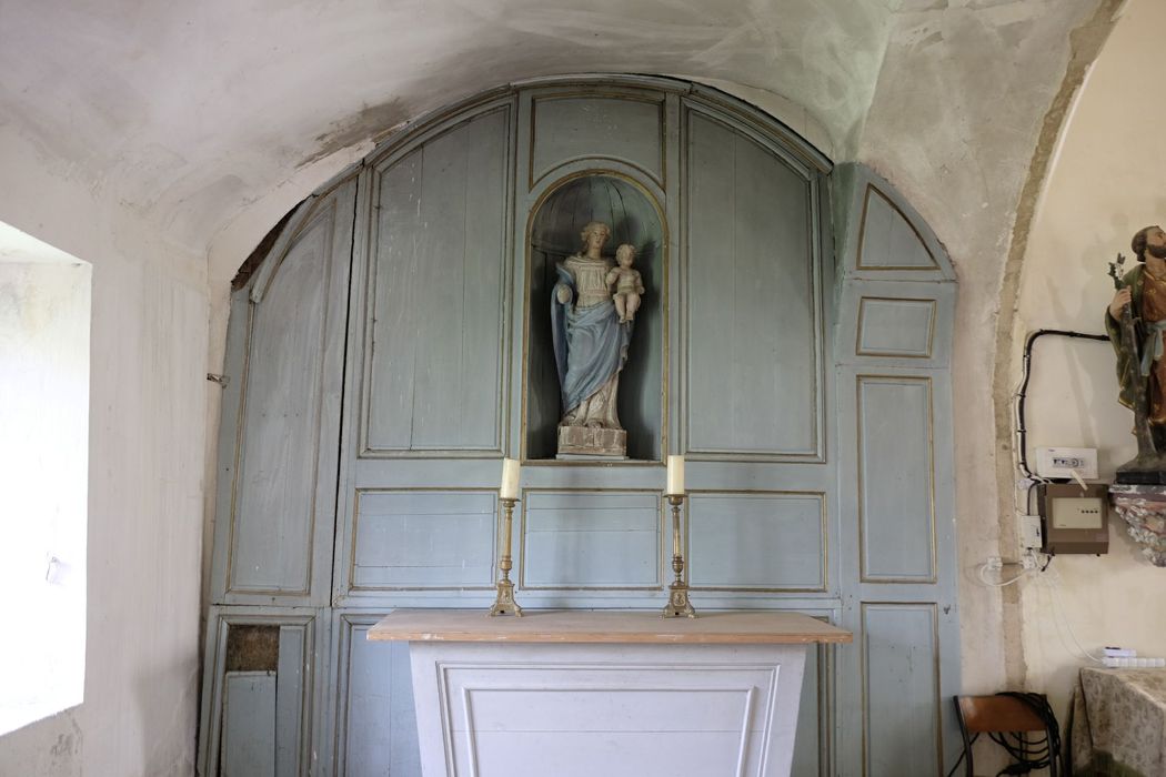 lambris de revêtement de la chapelle de la Vierge, statue : Vierge à l’Enfant