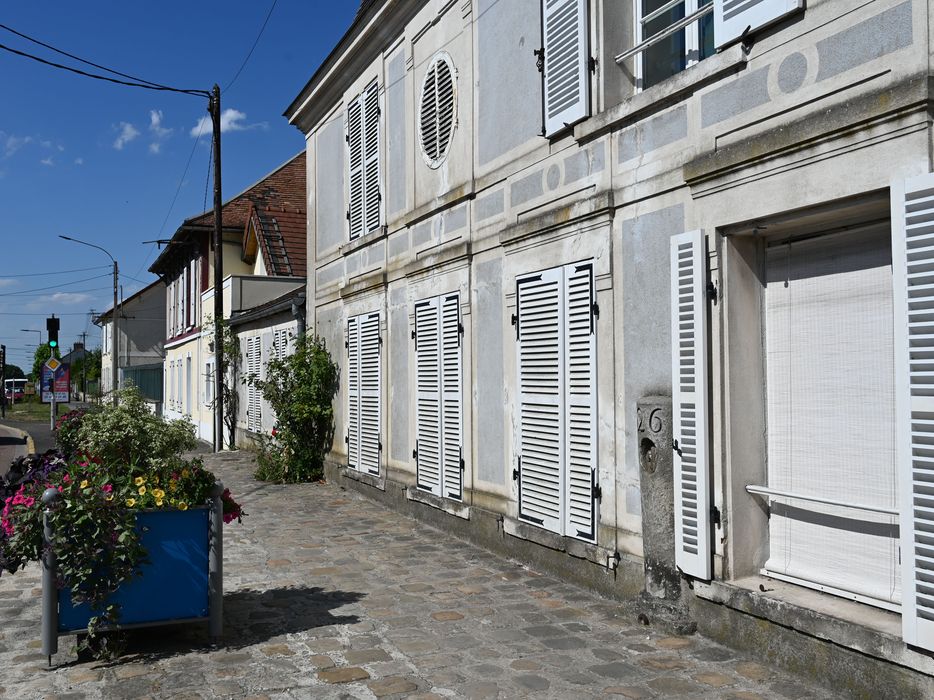 vue générale de la borne dans son environnement