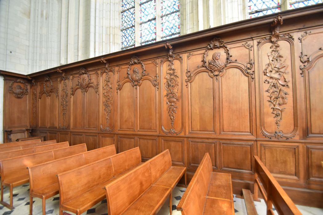 Éléments de boiseries du choeur (dosserets des stalles)