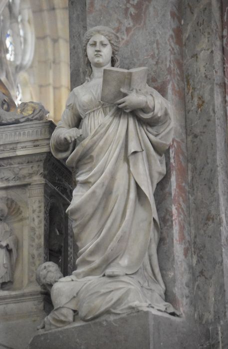 2 statues (grandeur nature) : Saint Taurin, sainte Suzanne