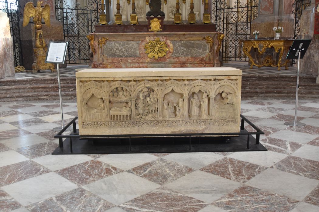 bas-reliefs : Scènes de la vie du Christ
