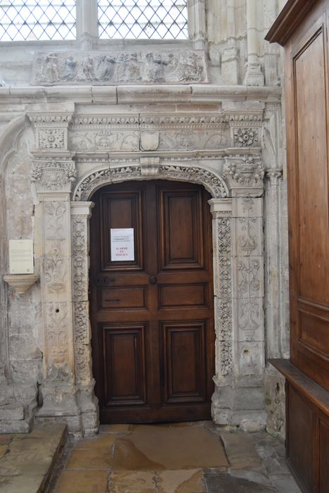 porte d’accès à la sacristie depuis la chapelle Saint-Martin