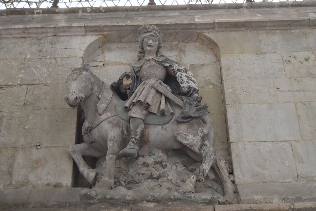 groupe sculpté : Charité de saint Martin (la)