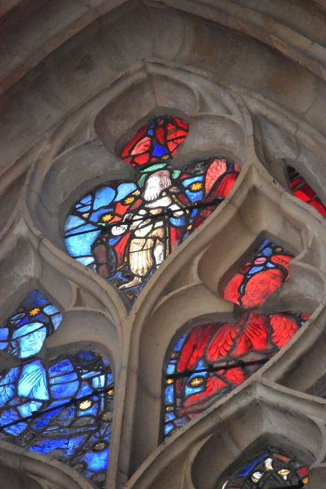 verrière (baie 0), chapelle de la Vierge, détail