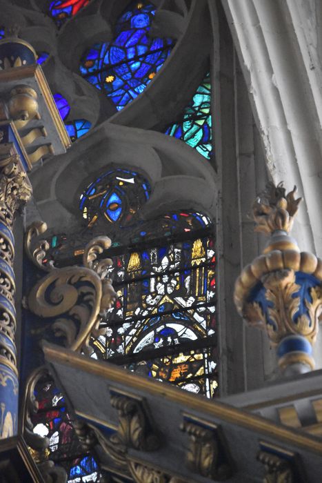 verrière (baie 0), chapelle de la Vierge, détail
