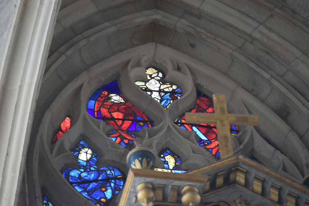 verrière (baie 0), chapelle de la Vierge, détail