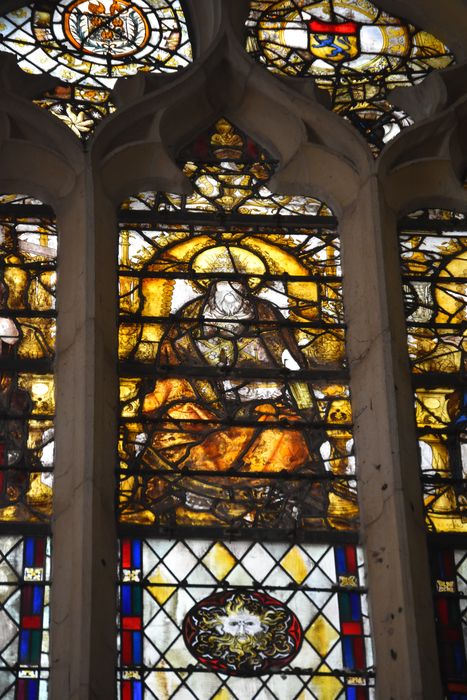verrière de la chapelle de la Vierge (baie 12), détail