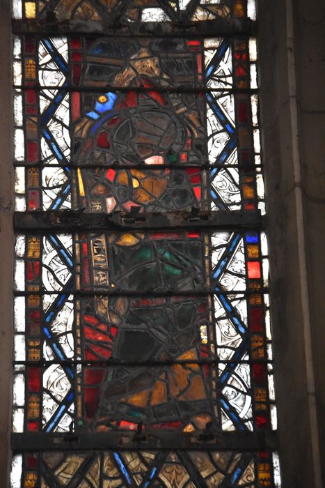 verrière nord de la chapelle de la Vierge : Apôtres, détail