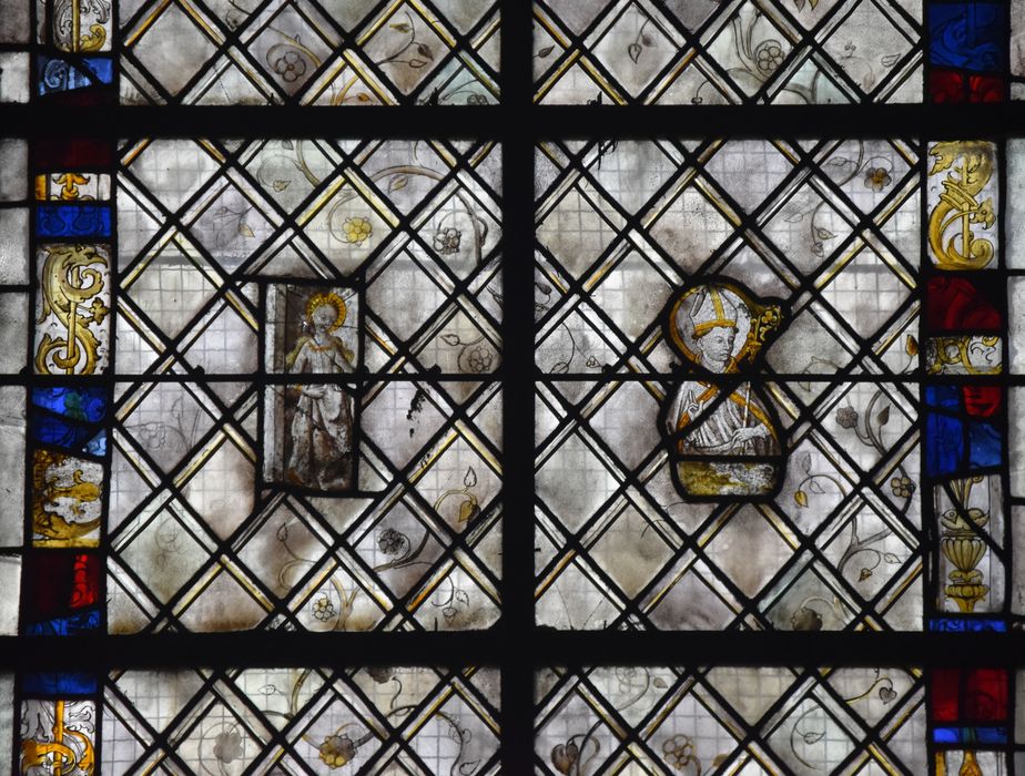 verrière sud de la chapelle des fonts baptismaux (baie 30) : Vierge à l’Enfant