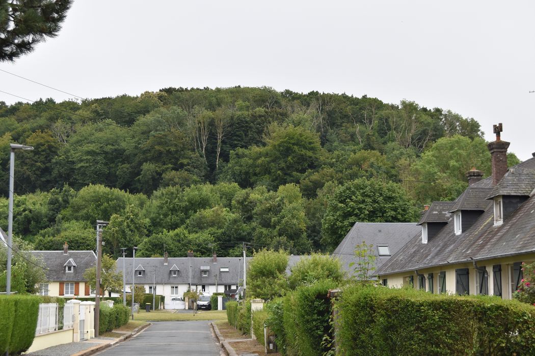 vue partielle du site depuis la rue du square du Nid de Verdier au nord