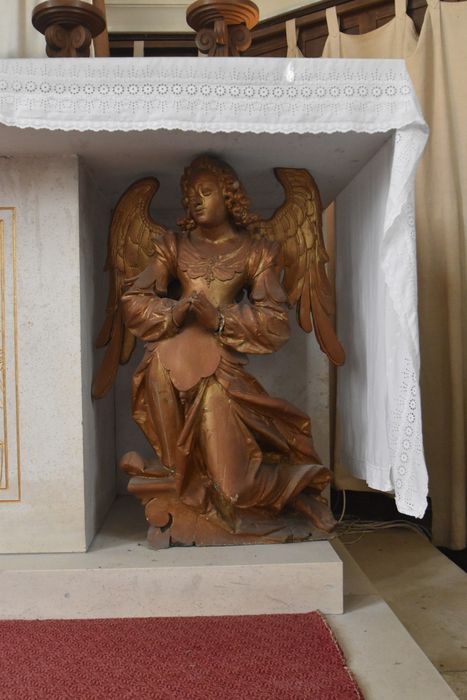 statue : Ange adorateur n°1 (fragment de retable?)