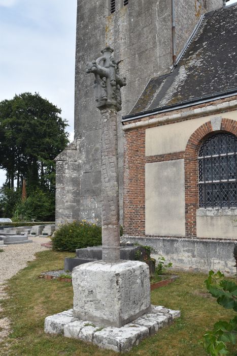 vue générale de la croix