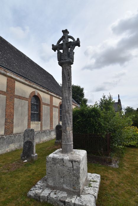 vue générale de la croix