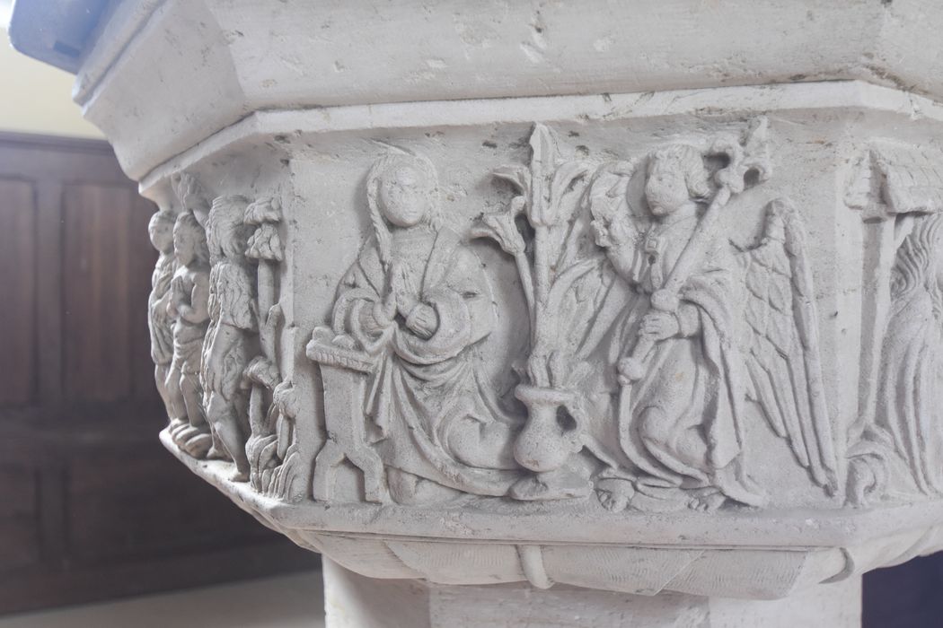 fonts baptismaux, détail
