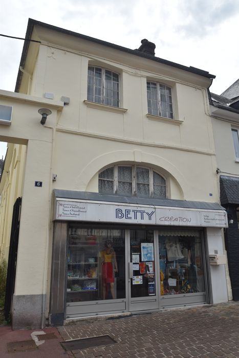 pavillon au n°4, façade nord-ouest sur la rue de la République