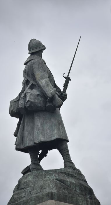 vue partielle du monument