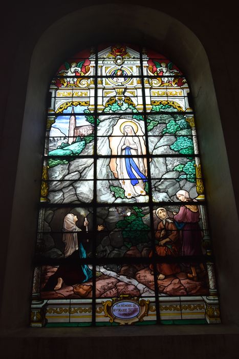 verrière : Apparition de la Vierge à Bernadette