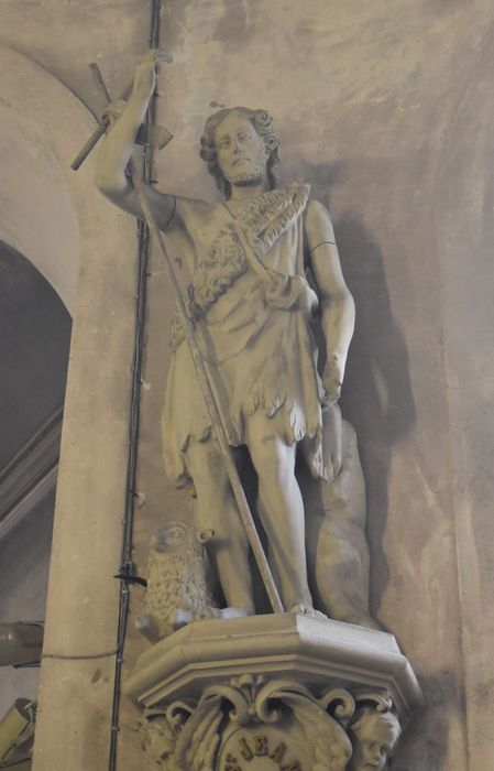Statue et son socle : Saint Jean-Baptiste