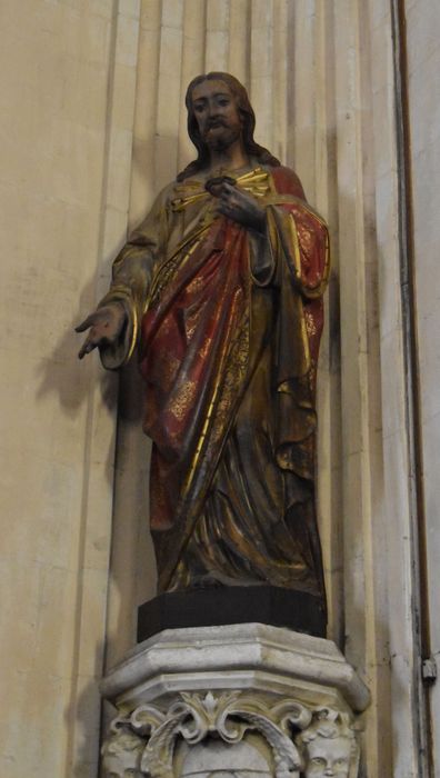statue : Christ du Sacré-Coeur
