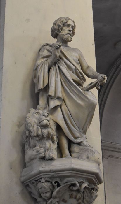 Statue et son socle : Saint Marc