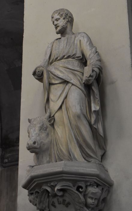 Statue et son socle : Saint Luc