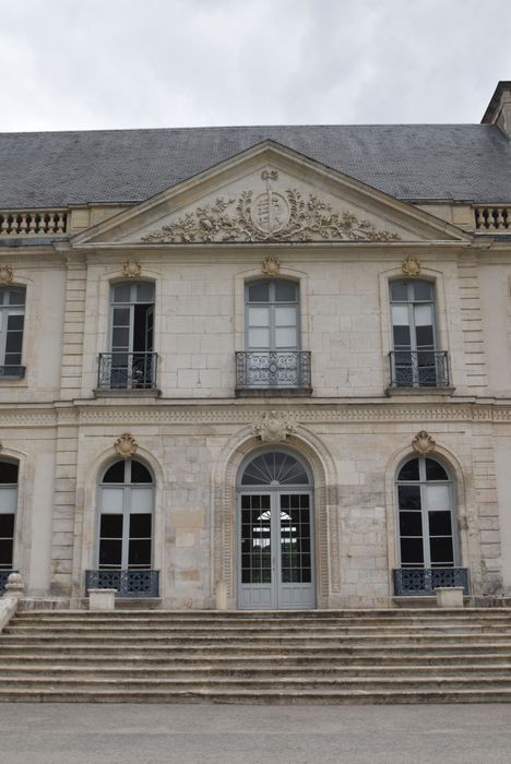 façade sud, avant-corps central