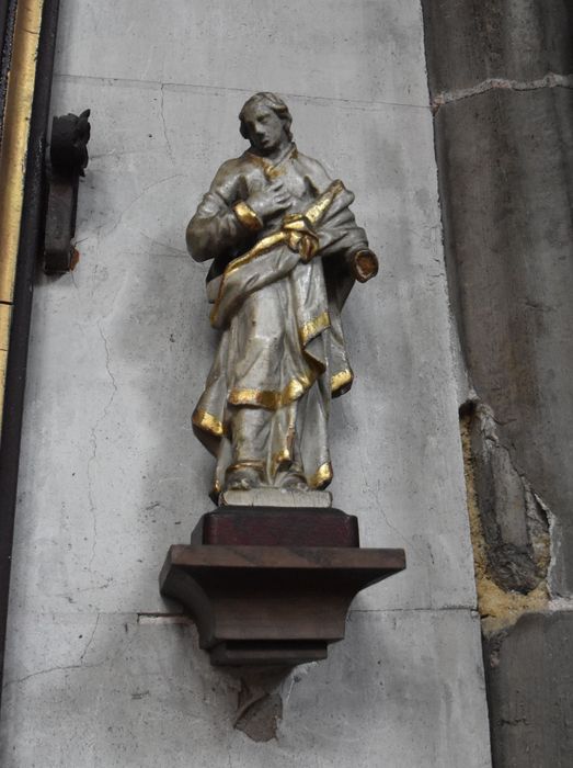 statue : Saint Jean du Calvaire