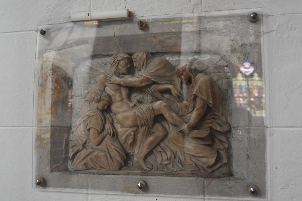 bas-relief : Saintes femmes au tombeau (Déploration sur le Christ mort)