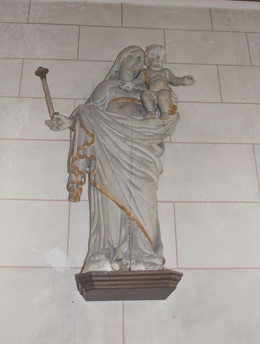 statue : Vierge à l’Enfant
