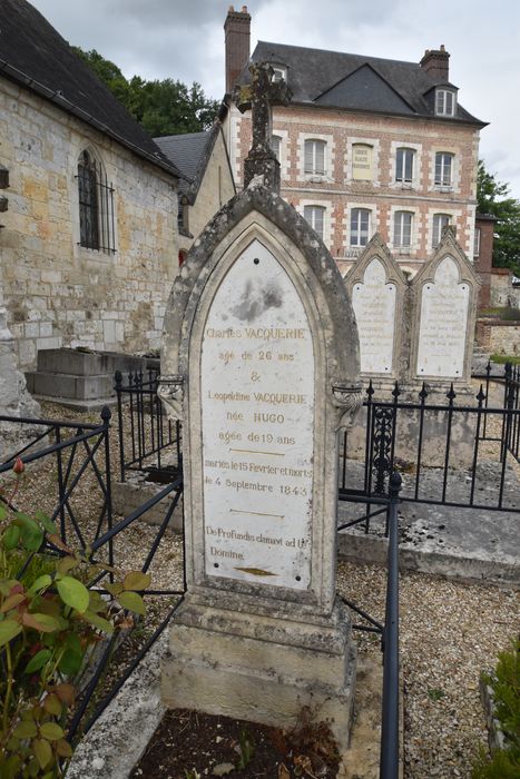 sépulture de Charles Vacquerie et Léopoldine Vacquerie