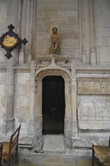 collatéral sud, porte
