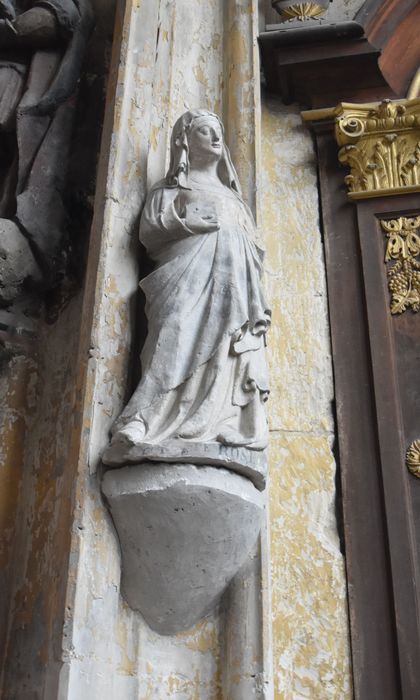 statue : Sainte Rose