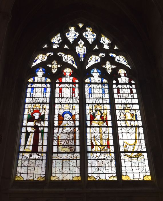 chapelle Saint-Éloi, verrière : Saints Fiacre, Antoine, Éloi et sainte Barbe