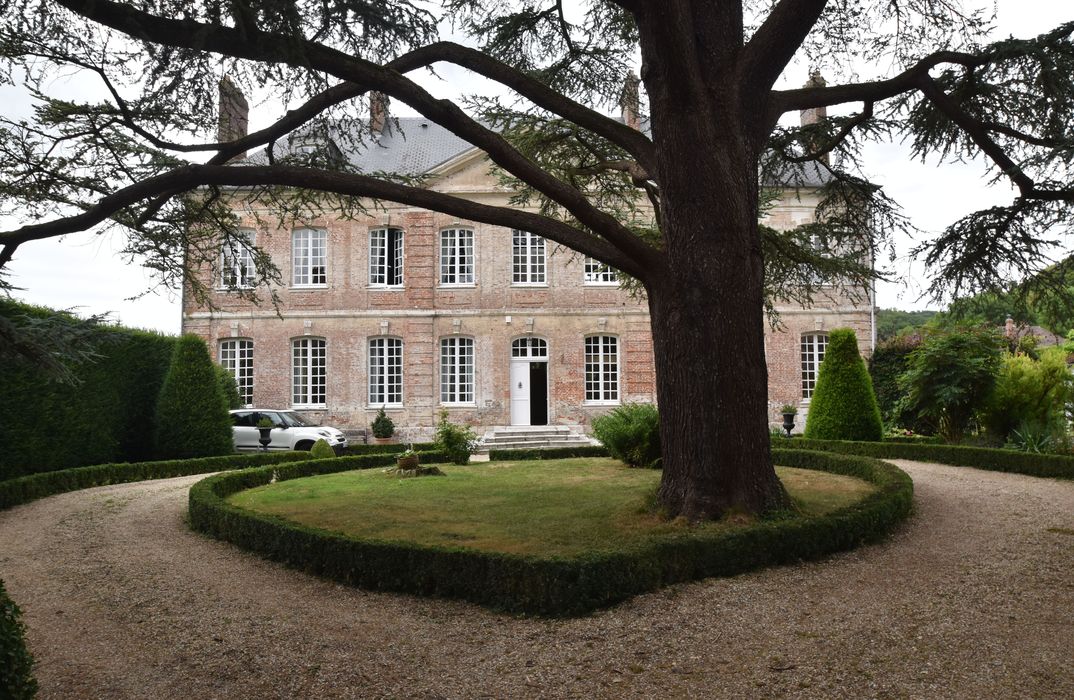 façade sud, vue partielle