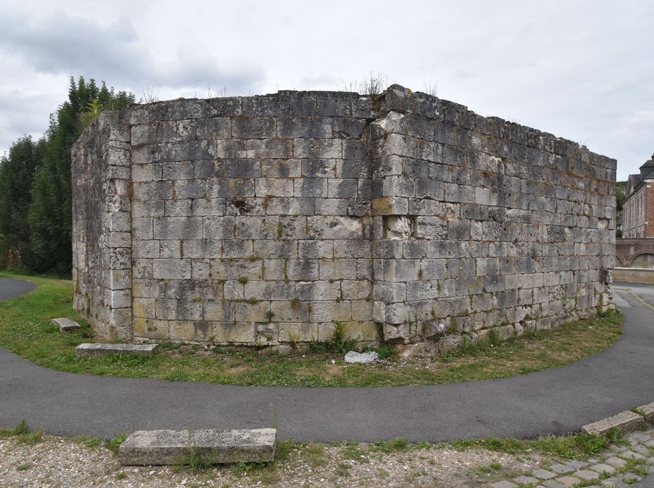 vestiges de la tour de Barfleur