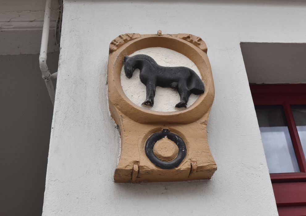 façade est sur rue, détail