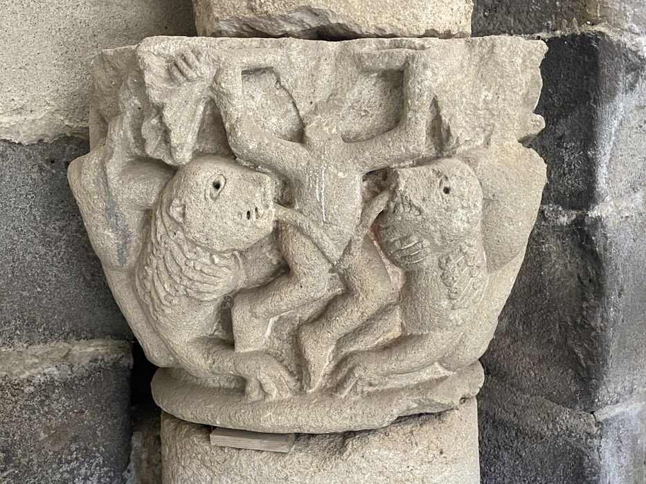 chapiteau n°2 : Daniel dans la fosse aux lions