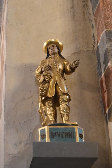 statue : Saint Verny