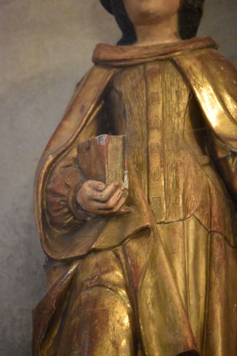 statue : Sainte Barbe, détail