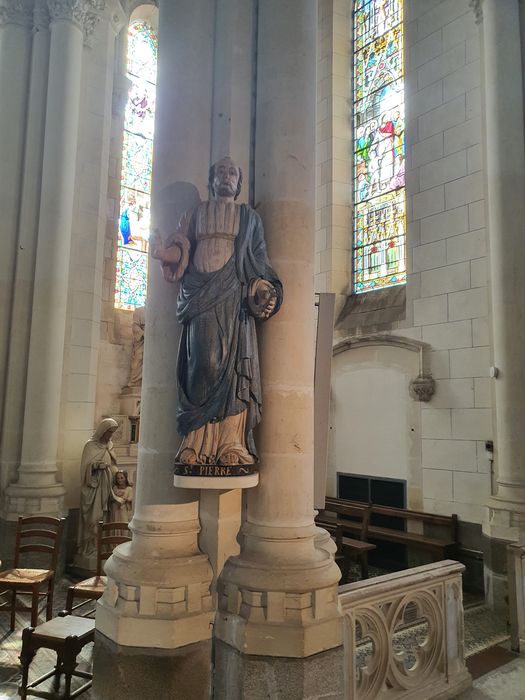 statue : Saint Pierre